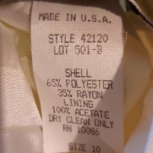 Khakis - Picture 4 of 4